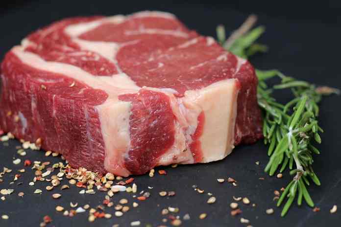 Penderita Kanker Pantang Makan Daging dan Ikan, Kenapa?