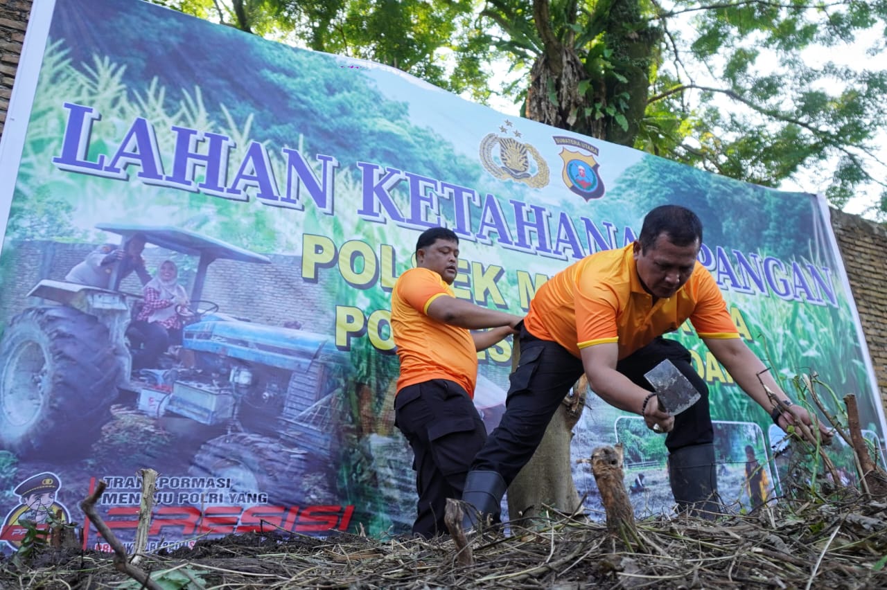 Pemanfaatan lahan produktif yang dikelola Polsek Medan Kota bersama masyarakat setempat merupakan bagian dari program ketahanan pangan di daerah untuk mendukung program Asta Cita Presiden Prabowo Subianto.
